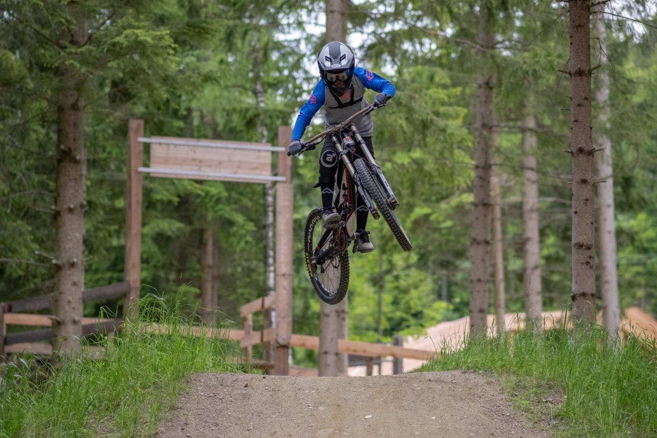 Weixl Schi&Bike Appartements-Bike In&Bike Out Neben Wexl Trails Bikepark Санкт Корона ам Вексел Екстериор снимка
